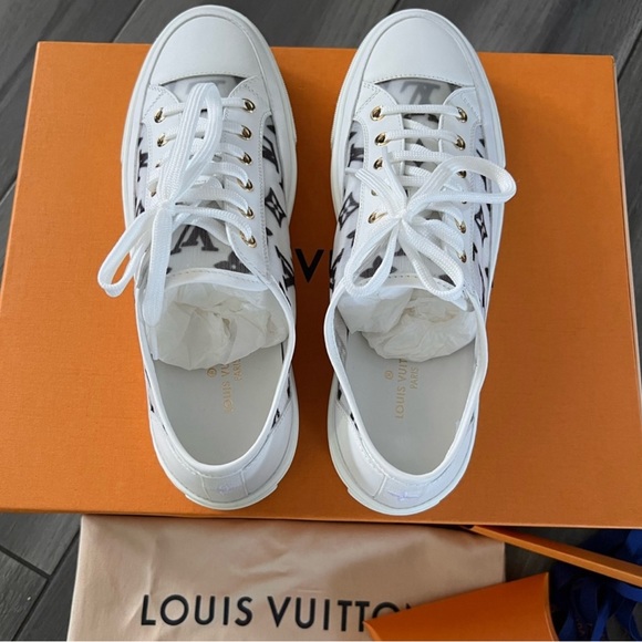 Louis Vuitton Sneakers - Picture 3 of 4